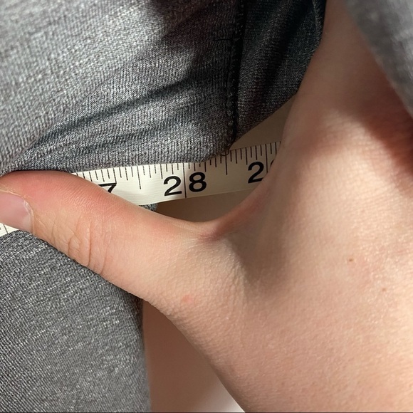 Under Armour Gray Athletic Hooded Top Pullover Large - Picture 4 of 5